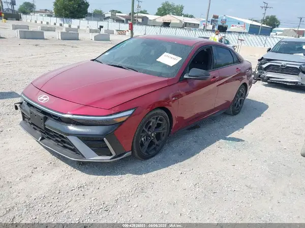 KMHLR4DF0SU897420 2025 HYUNDAI ELANTRA - Image 2