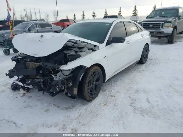 KMHLR4DF1RU711720 2024 HYUNDAI ELANTRA - Image 2