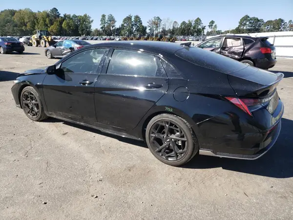 KMHLR4DF1RU809243 2024 HYUNDAI ELANTRA - Image 2