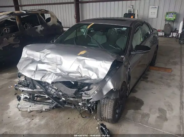 KMHLR4DF1SU980256 2025 HYUNDAI ELANTRA - Image 2