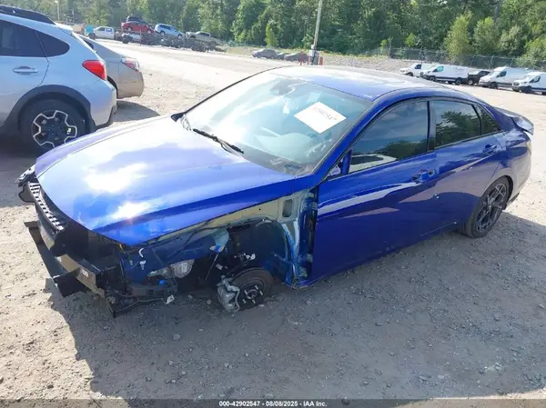 KMHLR4DF1SU981231 2025 HYUNDAI ELANTRA - Image 2