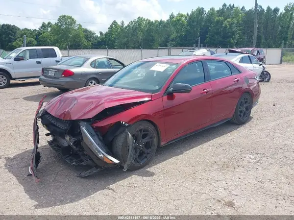 KMHLR4DF2RU795871 2024 HYUNDAI ELANTRA - Image 2