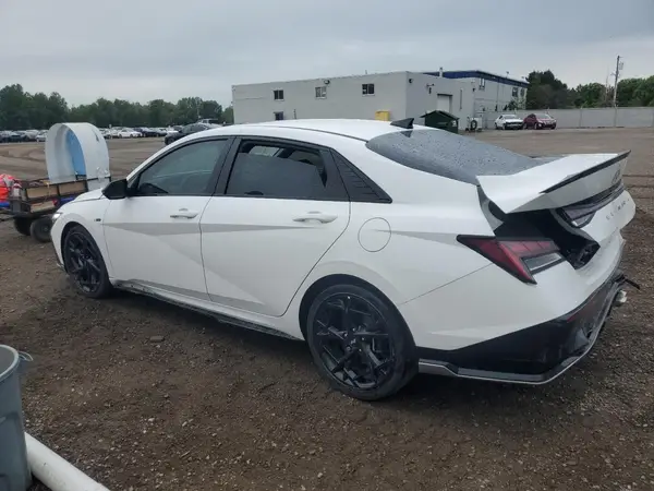 KMHLR4DF2RU801457 2024 HYUNDAI ELANTRA - Image 2
