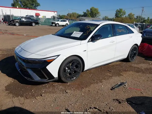 KMHLR4DF2SU016619 2025 HYUNDAI ELANTRA - Image 2