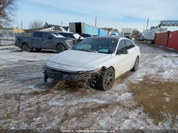 KMHLR4DF3RU727868 2024 HYUNDAI ELANTRA - Image 2