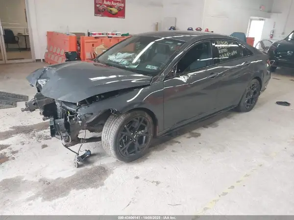KMHLR4DF3RU738692 2024 HYUNDAI ELANTRA - Image 2