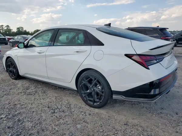 KMHLR4DF3SU913352 2025 HYUNDAI ELANTRA - Image 2
