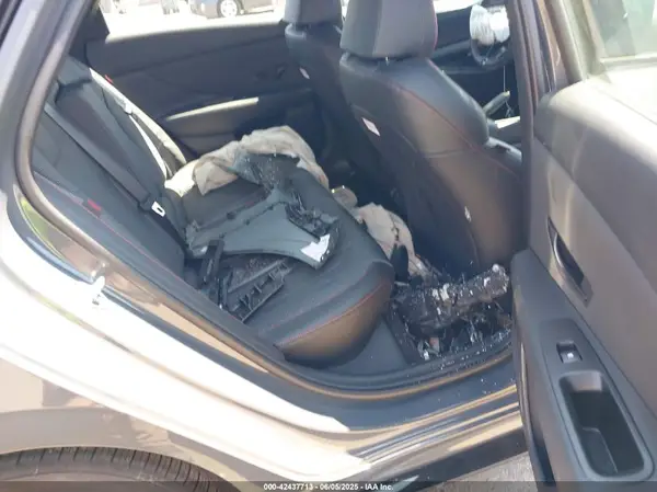 KMHLR4DF3SU925260 2025 HYUNDAI ELANTRA - Image 8