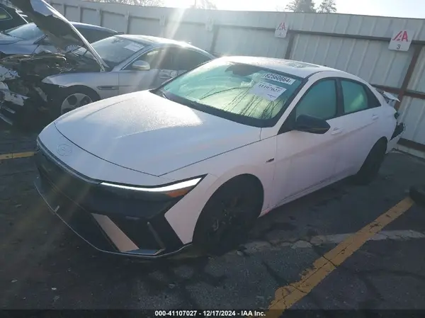 KMHLR4DF4RU811035 2024 HYUNDAI ELANTRA - Image 2