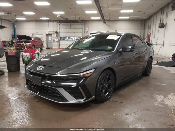 KMHLR4DF4RU814291 2024 HYUNDAI ELANTRA - Image 2