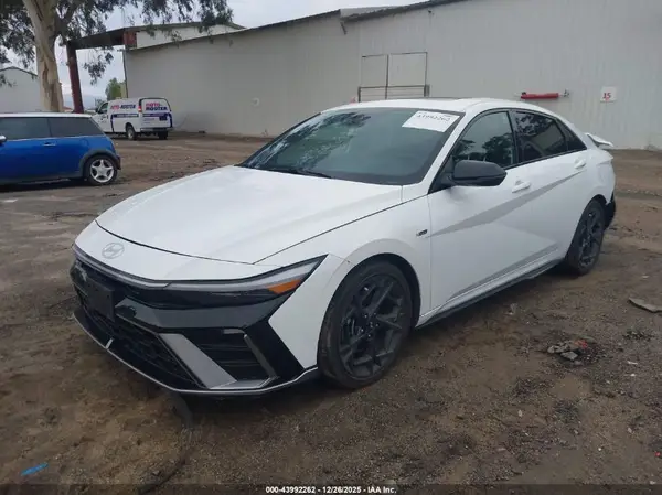 KMHLR4DF5RU725894 2024 HYUNDAI ELANTRA - Image 2