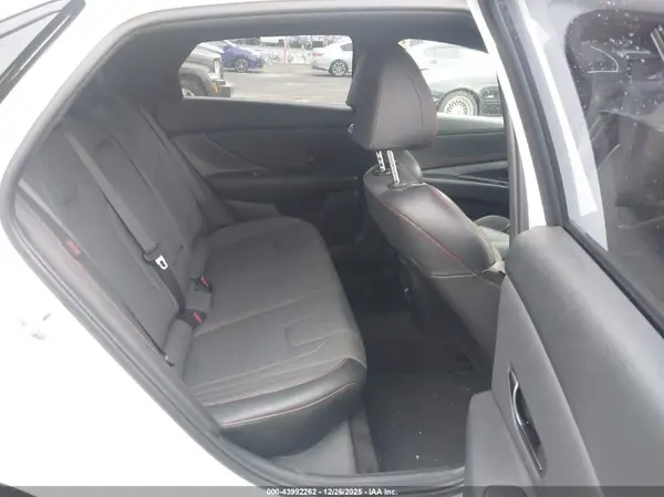 KMHLR4DF5RU725894 2024 HYUNDAI ELANTRA - Image 8