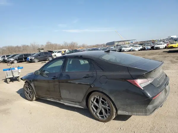 KMHLR4DF5RU744137 2024 HYUNDAI ELANTRA - Image 2