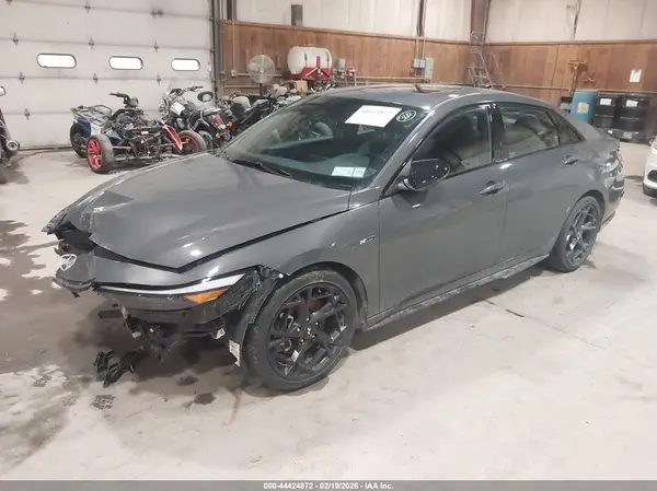 KMHLR4DF5RU744607 2024 HYUNDAI ELANTRA - Image 2