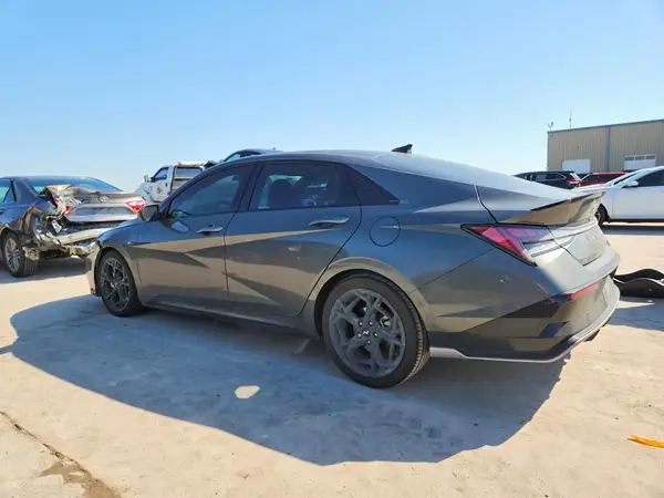 KMHLR4DF5RU777610 2024 HYUNDAI ELANTRA - Image 2