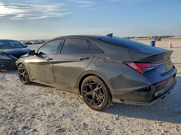 KMHLR4DF5RU779485 2024 HYUNDAI ELANTRA - Image 2