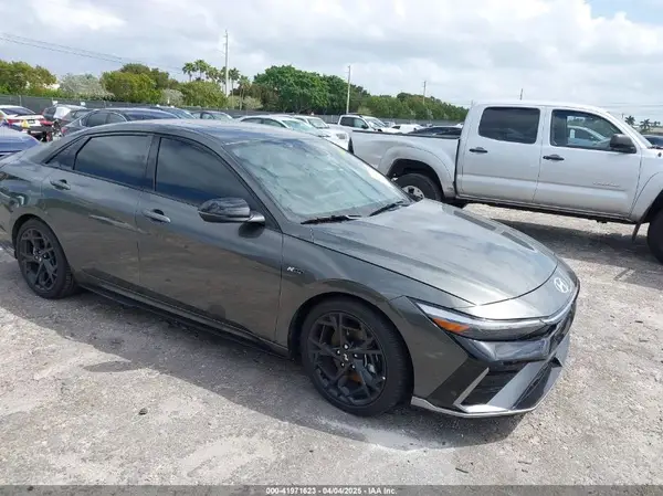 KMHLR4DF5RU795945 2024 HYUNDAI ELANTRA - Image 1