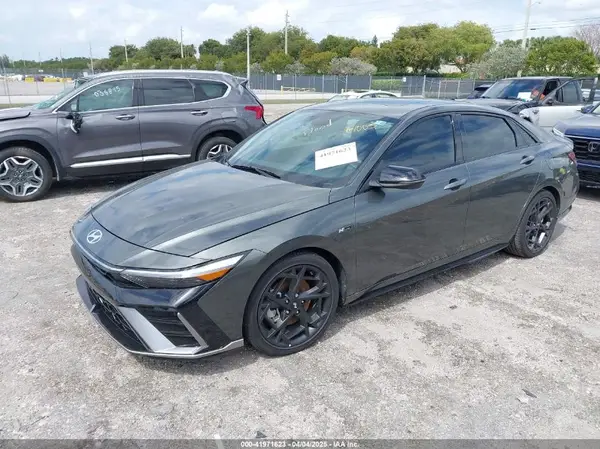 KMHLR4DF5RU795945 2024 HYUNDAI ELANTRA - Image 2