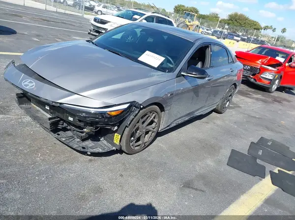 KMHLR4DF5RU810315 2024 HYUNDAI ELANTRA - Image 2