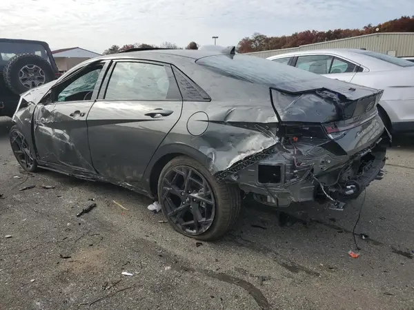 KMHLR4DF5RU816504 2024 HYUNDAI ELANTRA - Image 2