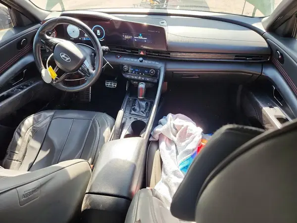 KMHLR4DF6RU730389 2024 HYUNDAI ELANTRA - Image 8