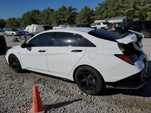 KMHLR4DF6RU801445 2024 HYUNDAI ELANTRA - Image 2
