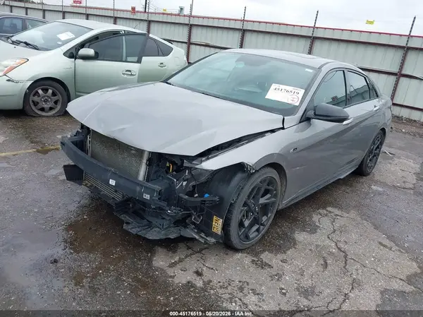 KMHLR4DF6RU823025 2024 HYUNDAI ELANTRA - Image 2