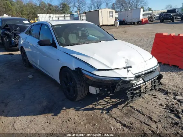 KMHLR4DF7RU713956 2024 HYUNDAI ELANTRA - Image 1