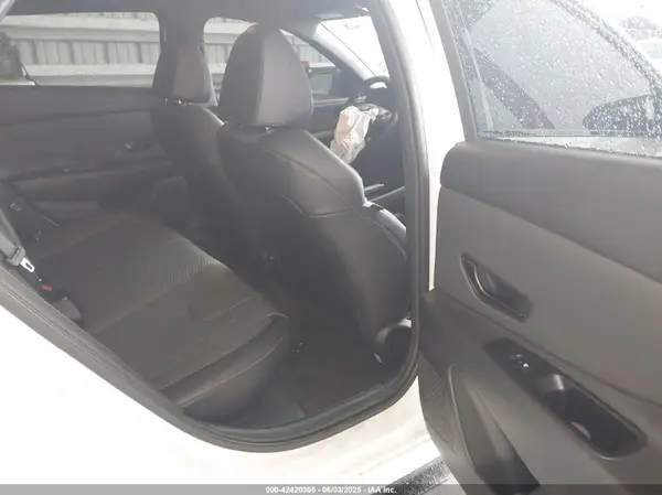 KMHLR4DF7RU795686 2024 HYUNDAI ELANTRA - Image 8