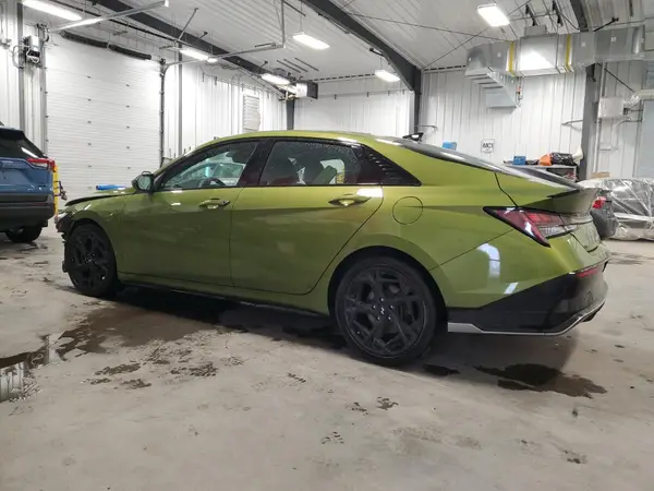 KMHLR4DF7RU827097 2024 HYUNDAI ELANTRA - Image 2