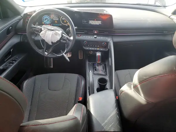KMHLR4DF7SU910583 2025 HYUNDAI ELANTRA - Image 8