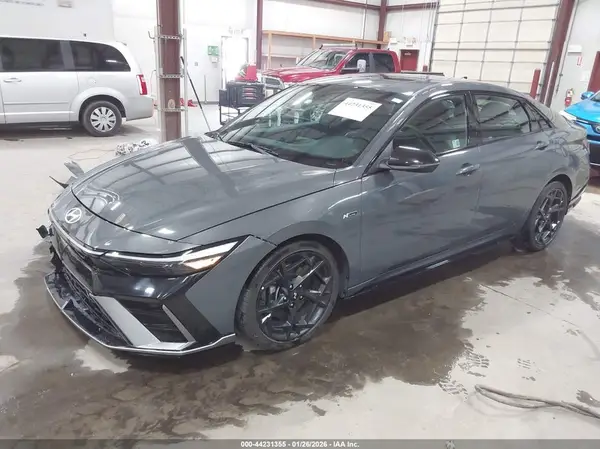 KMHLR4DF8RU725212 2024 HYUNDAI ELANTRA - Image 2
