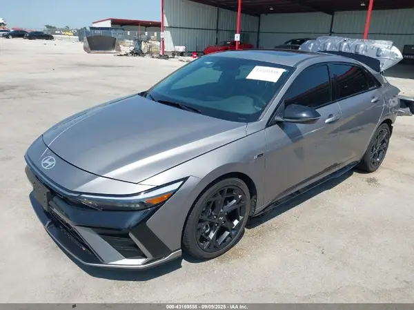 KMHLR4DF8RU823043 2024 HYUNDAI ELANTRA - Image 2