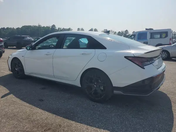 KMHLR4DF8SU864245 2025 HYUNDAI ELANTRA - Image 2