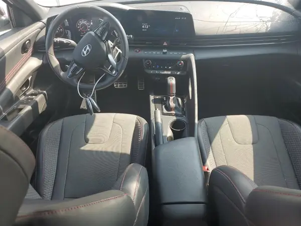 KMHLR4DF8SU864245 2025 HYUNDAI ELANTRA - Image 8