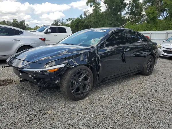 KMHLR4DF8SU885953 2025 HYUNDAI ELANTRA - Image 1