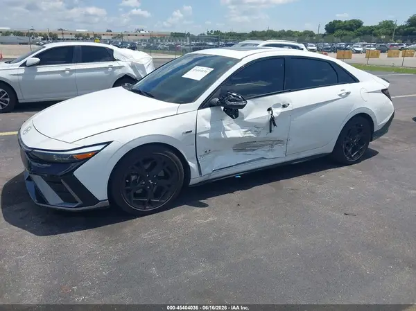 KMHLR4DF8SU934228 2025 HYUNDAI ELANTRA - Image 2