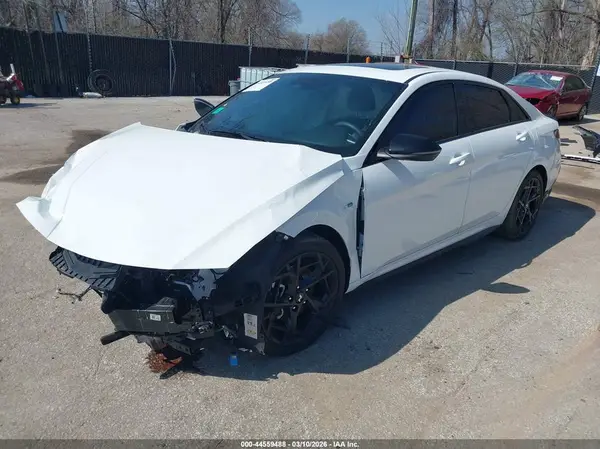 KMHLR4DF9SU975032 2025 HYUNDAI ELANTRA - Image 2
