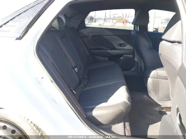 KMHLR4DFXRU821018 2024 HYUNDAI ELANTRA - Image 8