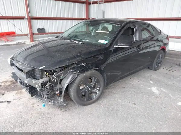 KMHLS4AG0MU064883 2021 HYUNDAI ELANTRA - Image 2