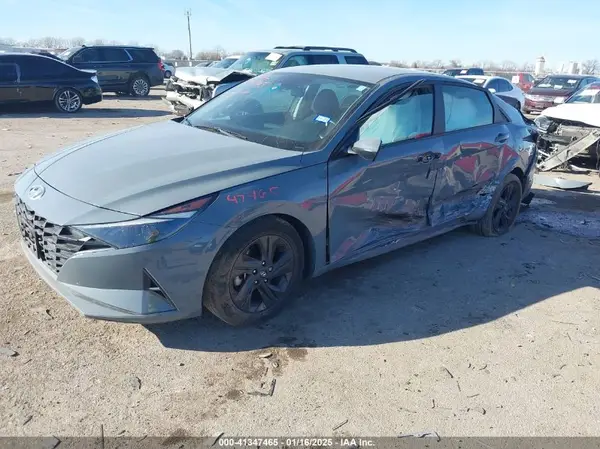 KMHLS4AG0MU064981 2021 HYUNDAI ELANTRA - Image 2