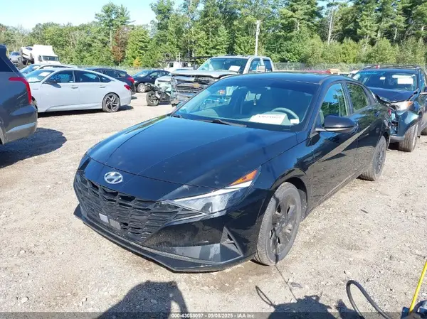 KMHLS4AG0MU126783 2021 HYUNDAI ELANTRA - Image 2