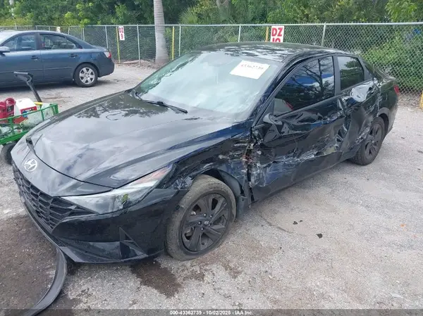 KMHLS4AG0NU218350 2022 HYUNDAI ELANTRA - Image 2