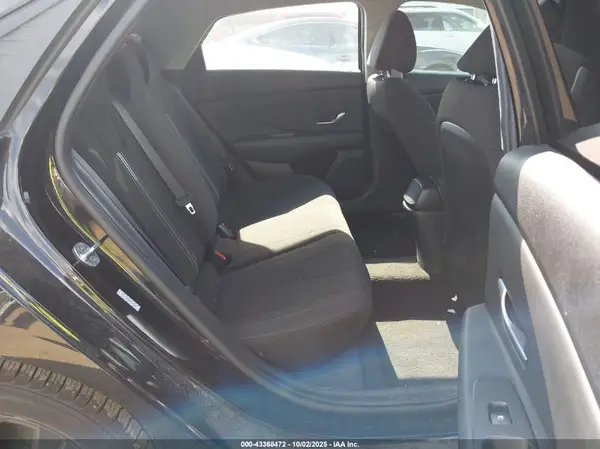 KMHLS4AG0NU247900 2022 HYUNDAI ELANTRA - Image 8