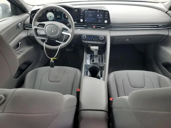 KMHLS4AG0NU260856 2022 HYUNDAI ELANTRA - Image 8