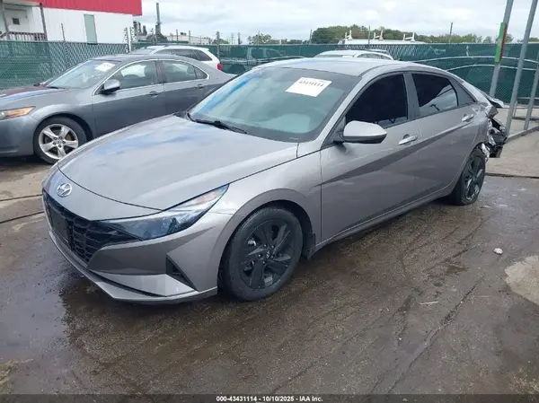 KMHLS4AG0NU314818 2022 HYUNDAI ELANTRA - Image 2