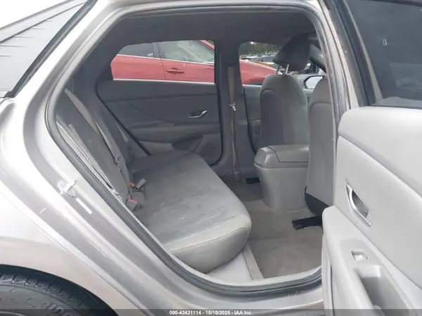 KMHLS4AG0NU314818 2022 HYUNDAI ELANTRA - Image 8