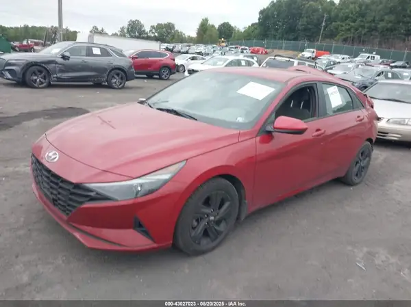 KMHLS4AG0NU349925 2022 HYUNDAI ELANTRA - Image 2