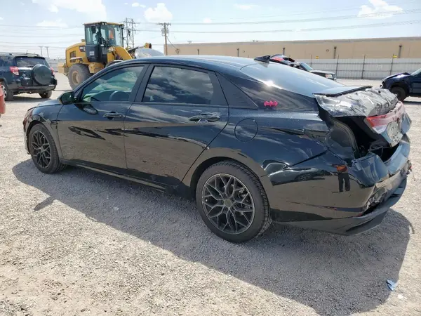 KMHLS4AG0PU398304 2023 HYUNDAI ELANTRA - Image 2