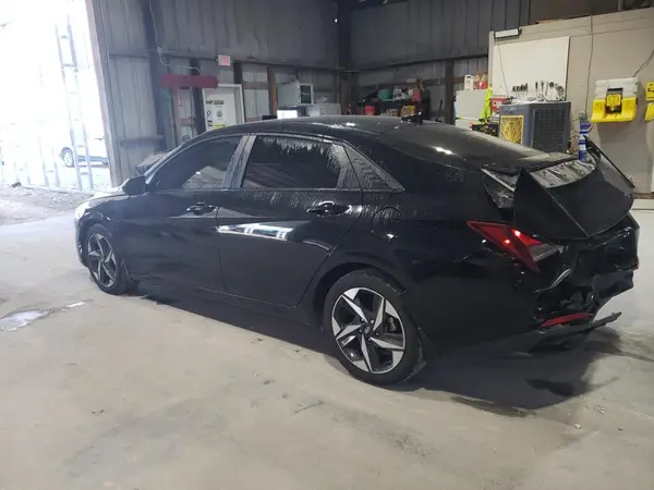 KMHLS4AG0PU412928 2023 HYUNDAI ELANTRA - Image 2